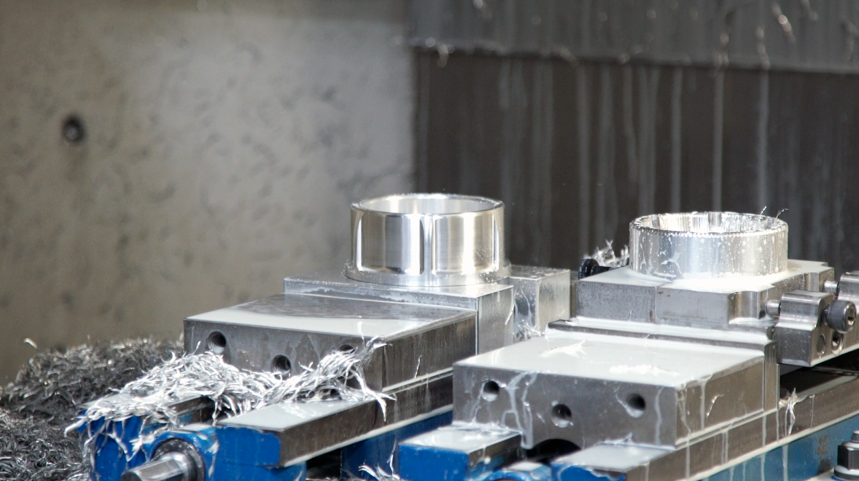 VANCE & HINES 4.5" Torquer Mufflers for FL - Black fits road glide and Road King models 2017-2024 46674