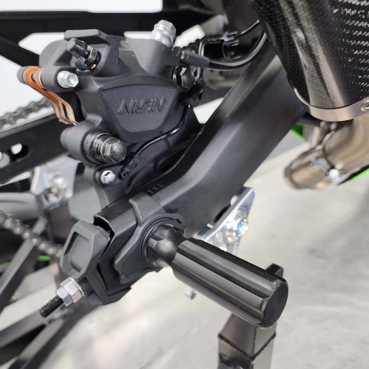 Graves Motorsports Ninja 400 + R3 Axle Tool W-Wxy-2001-07