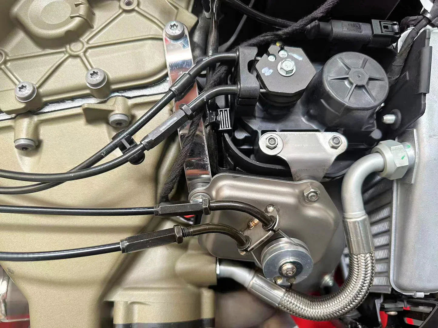 Vandemon Ducati Panigale V4 / V4S/ V4R & Streetfighter V4 Bimodal Stealth Titanium Slip-On 2018-2024 DUCV4PANTIEXHWVA