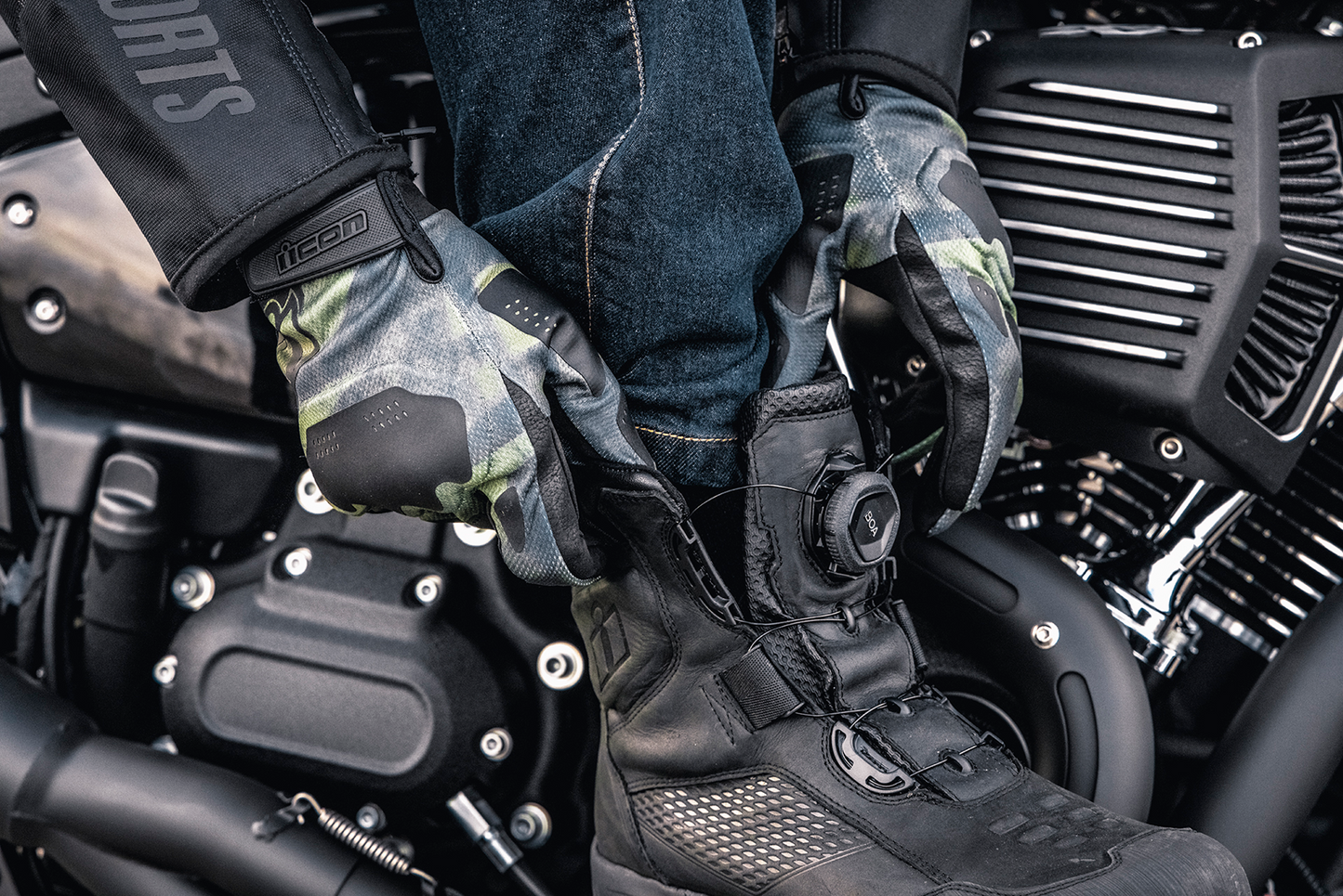 ICON Stormhawk Boots - Black - Size 8 3403-1150