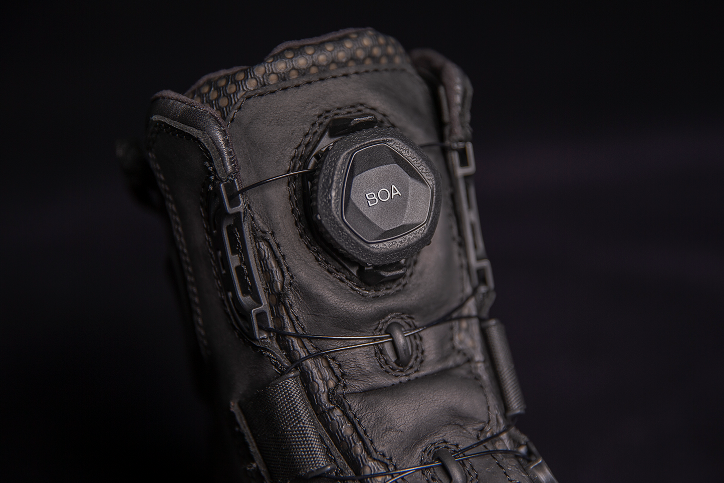 ICON Stormhawk Boots - Black - Size 8 3403-1150