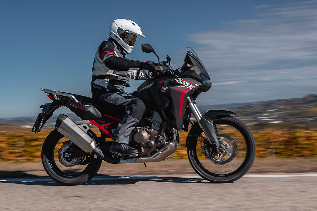 LEOVINCE LV-12 Muffler - Titanium 15302T