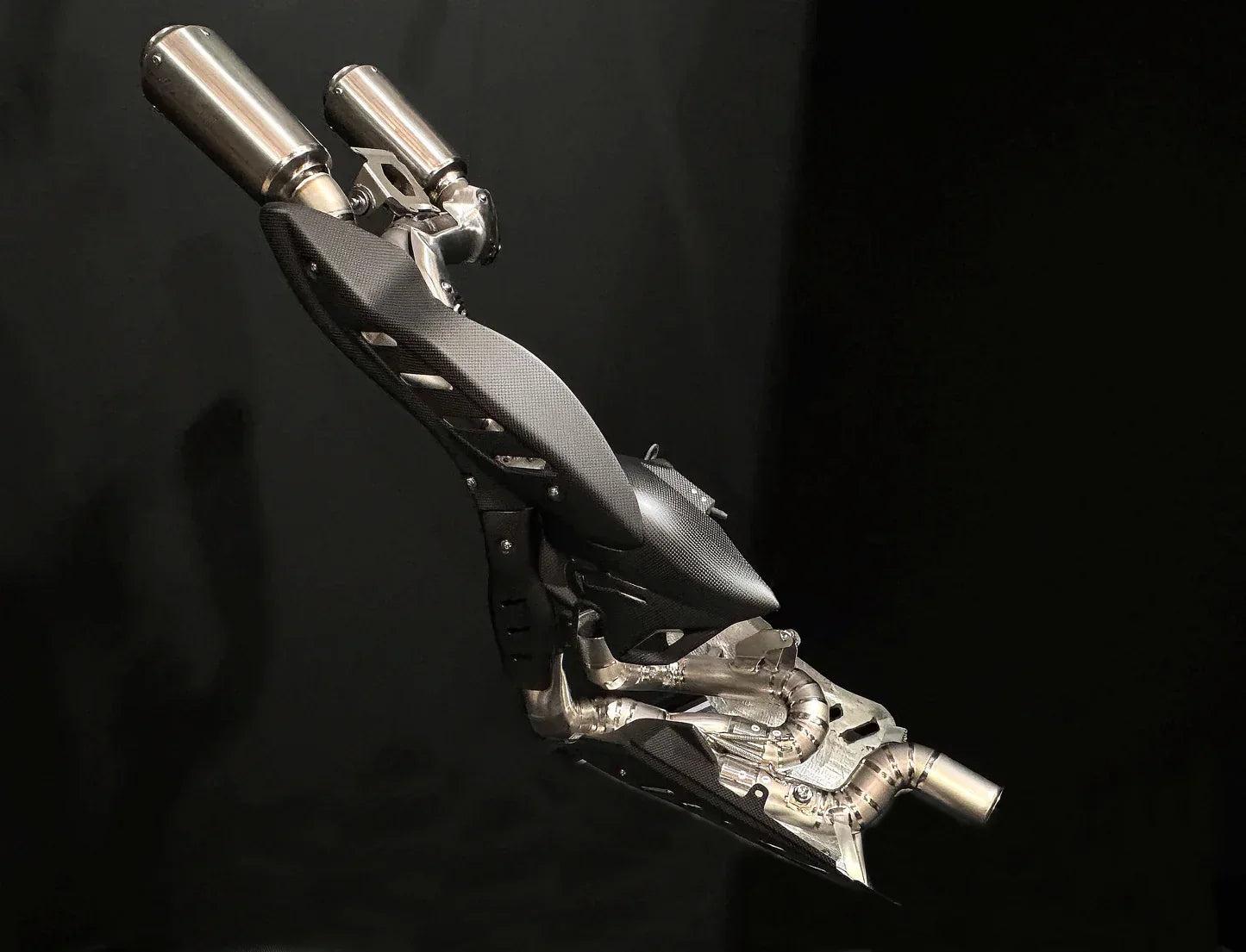 Vandemon Ducati Panigale V4/ V4S Titanium High Mount Slip-On 2025-2026 DUCV4PANTIMUFHMA VA-176