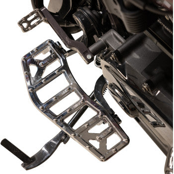 THRASHIN SUPPLY CO. Aggressor Floorboards - Chrome TSC-2219-3