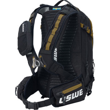 USWE Core Off-Road Daypack - 16L - Black/Bronze 216082050