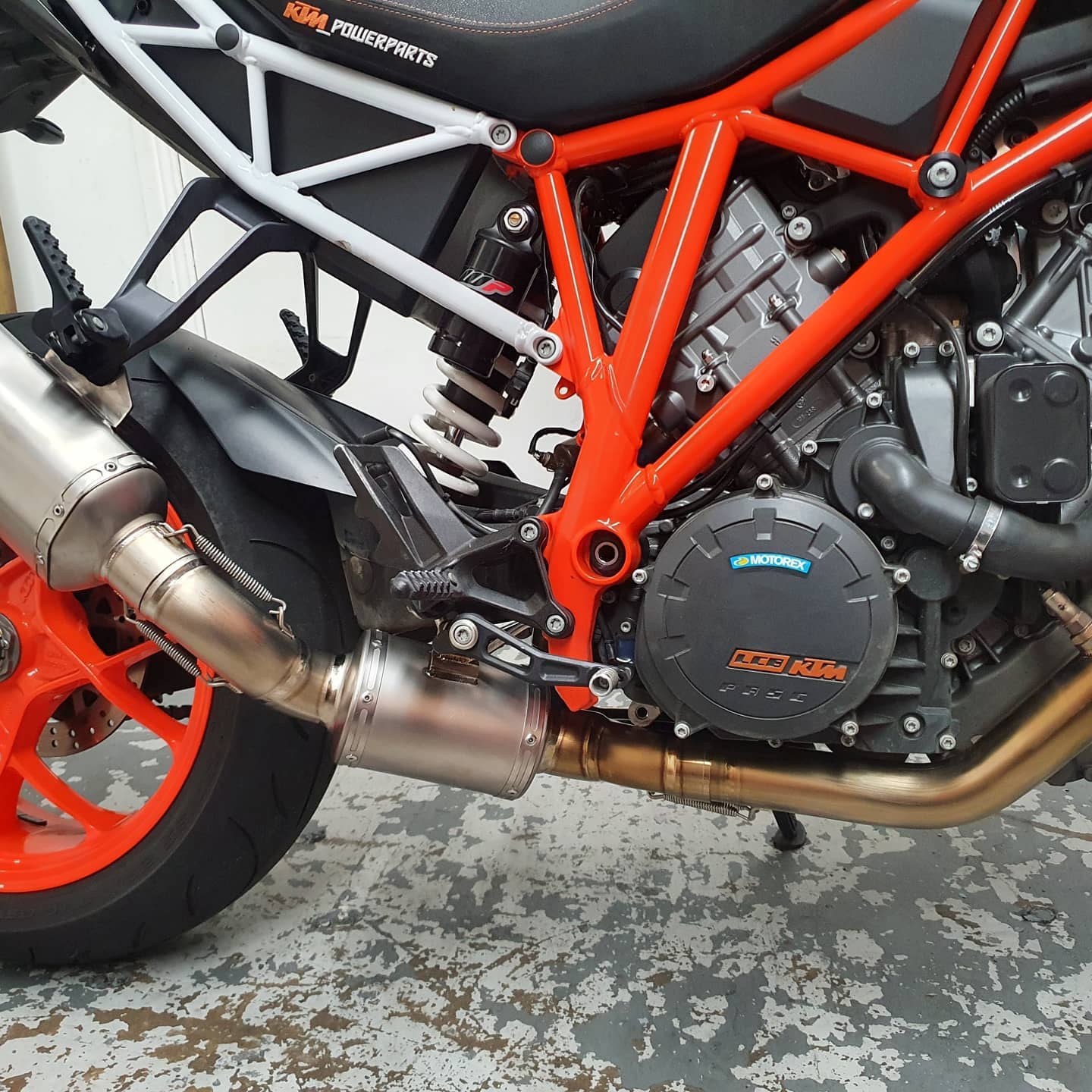 Vandemon  KTM Superduke 1290R Titanium Exhaust System Gen1 & 2 KTM129SDTIEXHPA VA-64