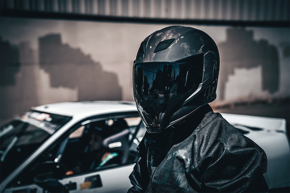 ICON Airflite™ Helmet - Demo - MIPS® - Black - Medium 0101-14124