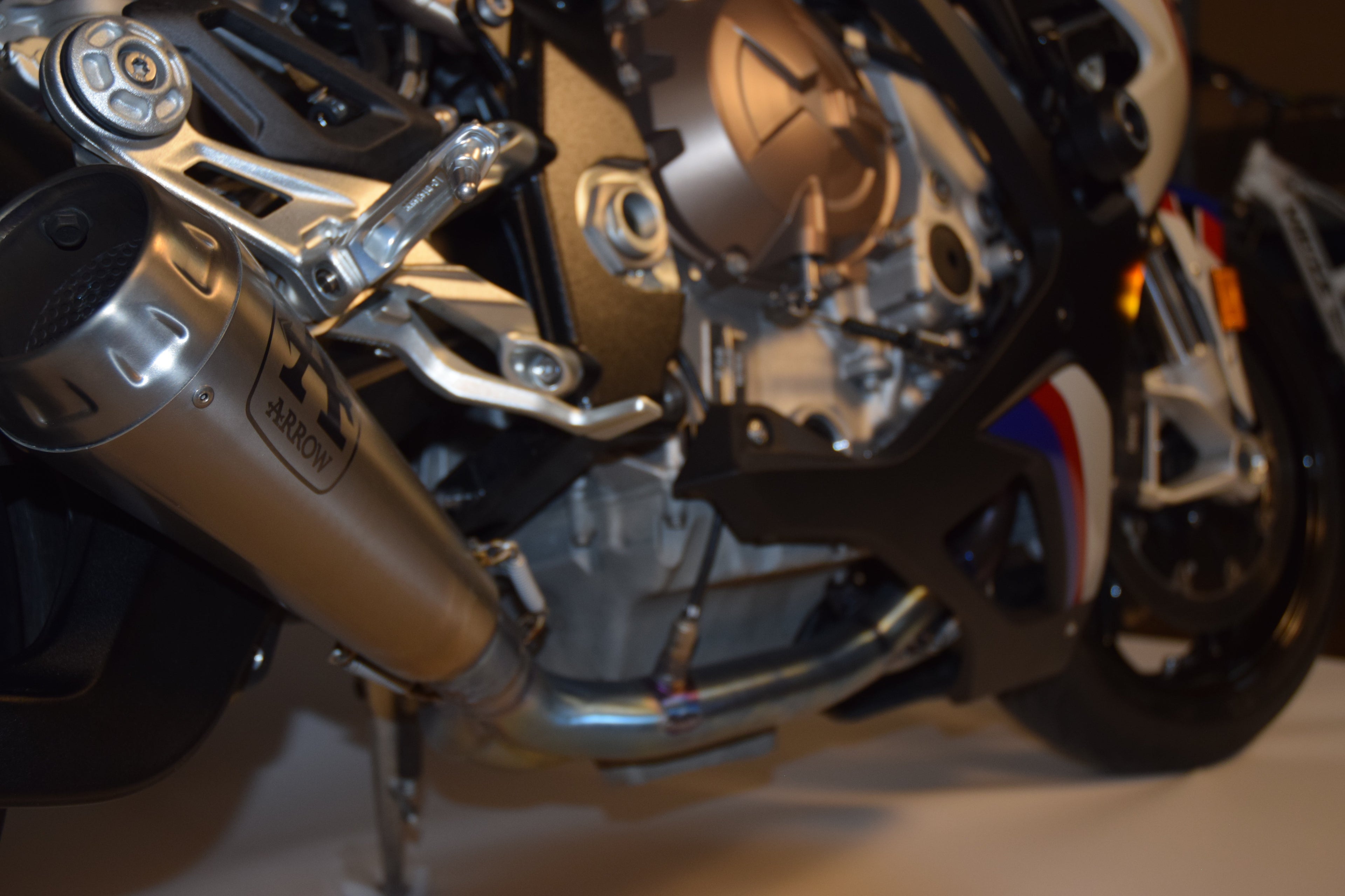 Arrow Competition SHORTY Low Exhaust System  Full Titanium S1000RR 20-25/M1000RR 23-24  71205CP