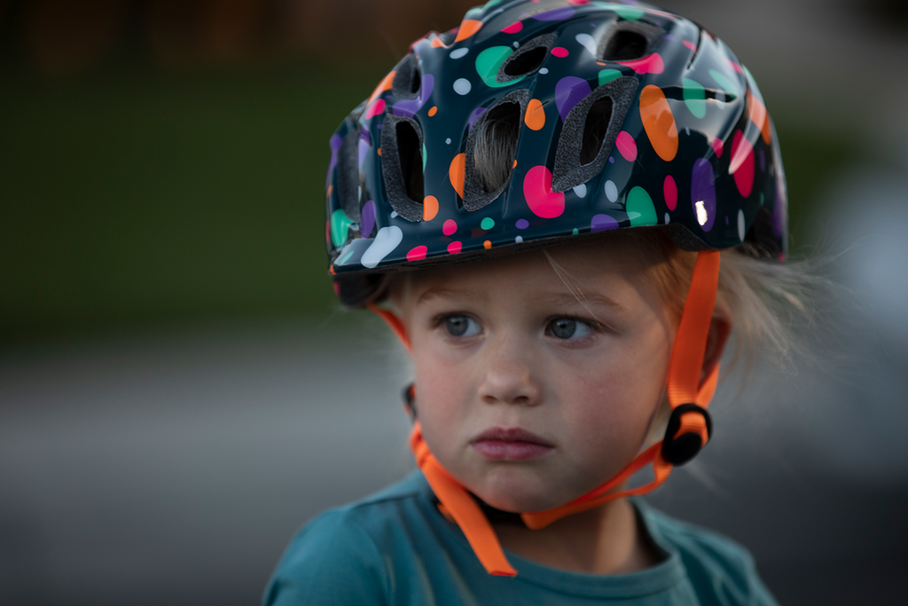 KALI Child Chakra Lighted Helmet - Confetti - Gloss Teal - Small 221022135