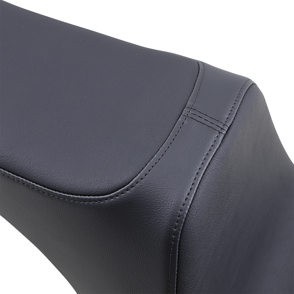 DRAG SPECIALTIES Predator III Seat - Smooth - Black - Softail '06-'17 8021437