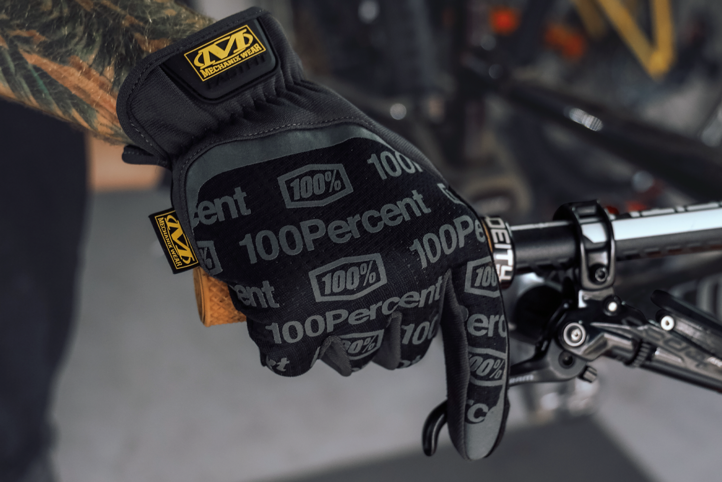 100% Fastfit® Gloves - Black - XL 100-MFF-05-011